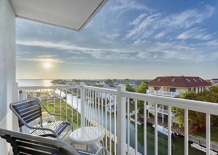 Hotel Fairfield & By Marriott Ocean 3*