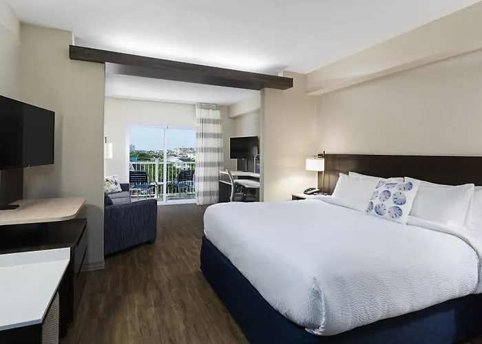 Hotel Fairfield & By Marriott Ocean 3*