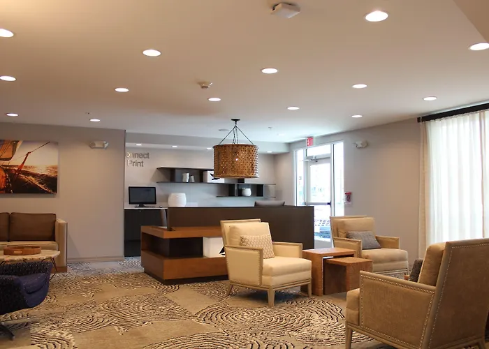 Hotel Fairfield & By Marriott Ocean 3*