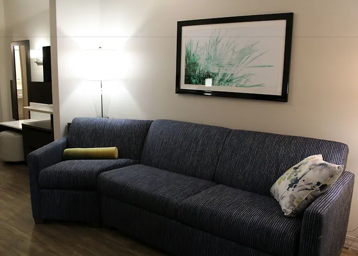 Hotel Fairfield & By Marriott Ocean 3*