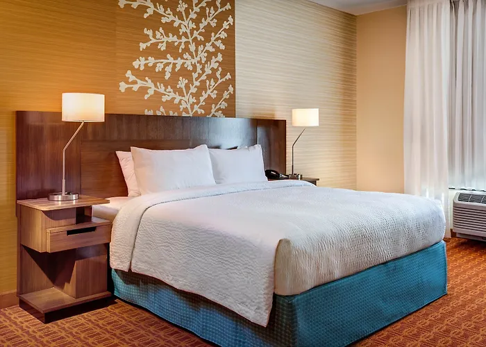 Hotel Fairfield & By Marriott Ocean